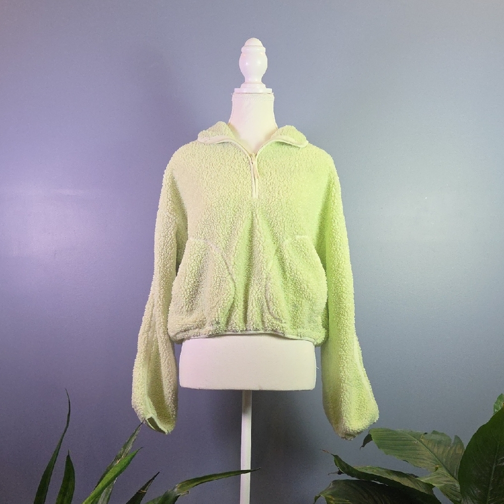Plush Half-Zip Cropped Teddy Pullover in Light Green